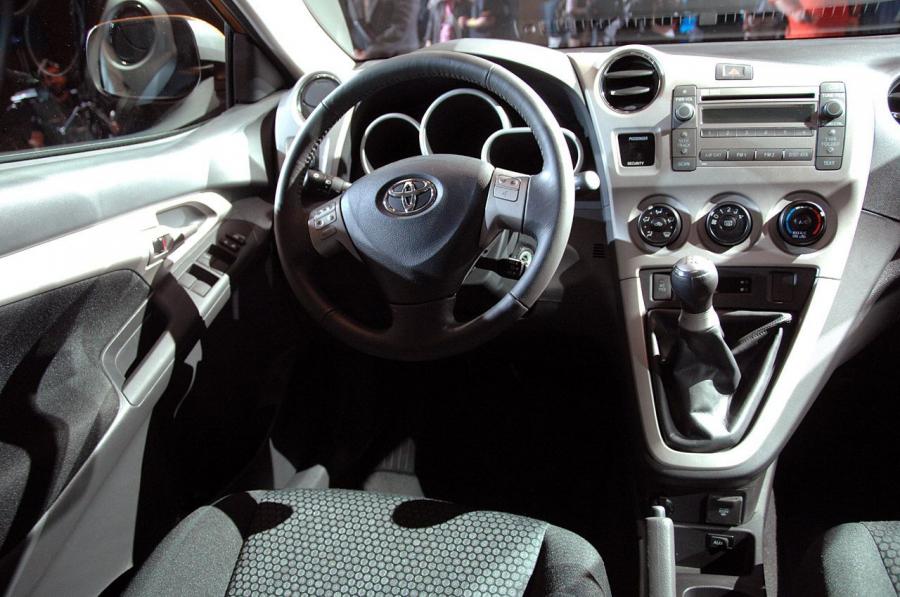  Toyota Corolla Matrix 2009 года  (фото 41 из 43)
